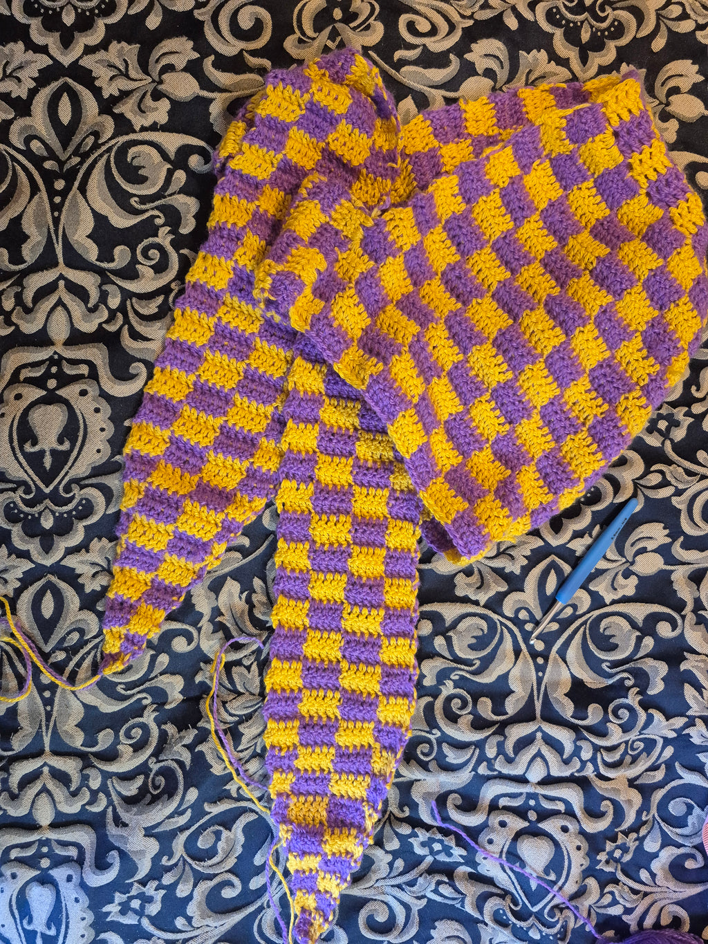 Glitchless Hooded Scarf Pattern