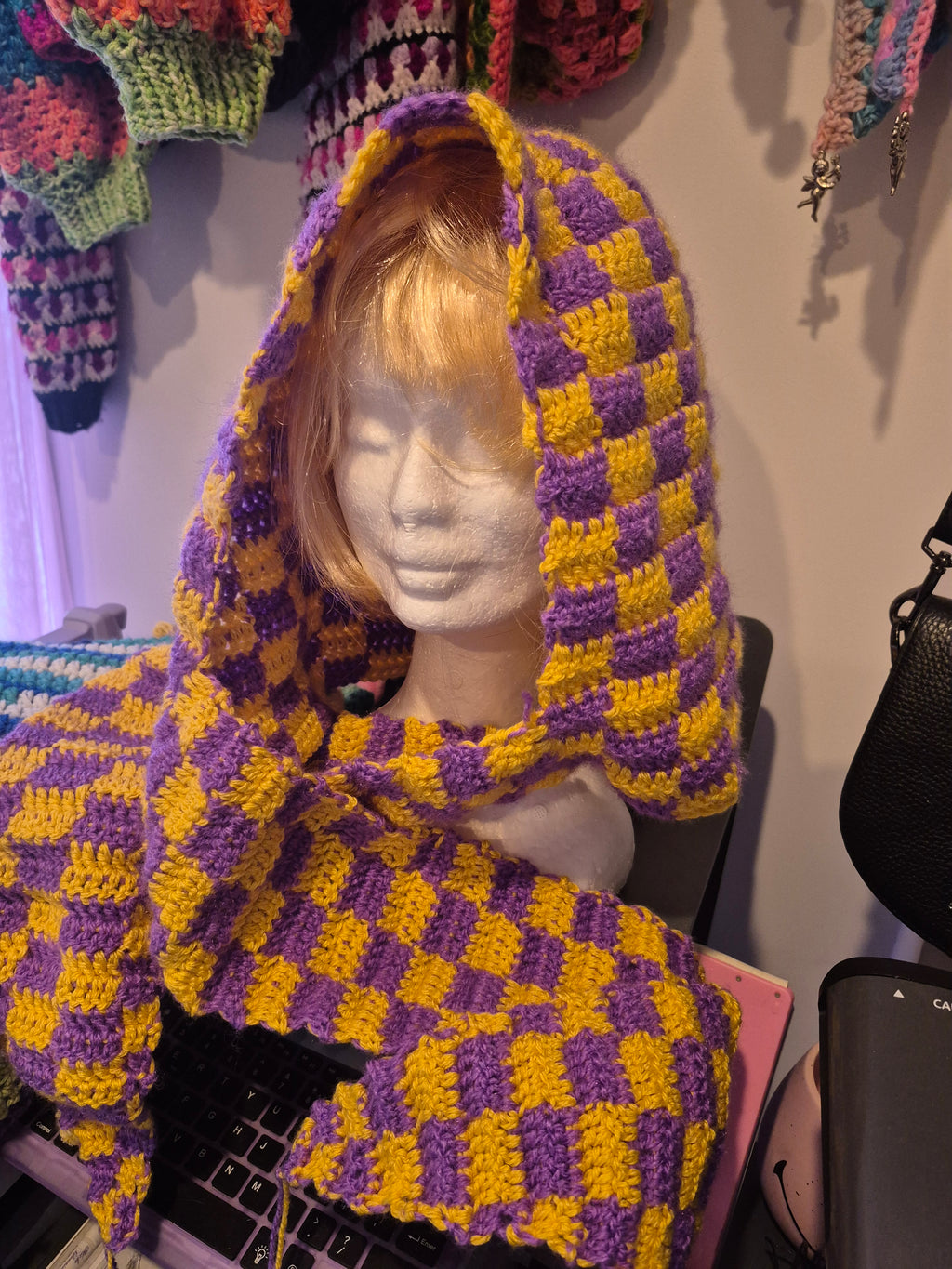 Glitchless Hooded Scarf Pattern