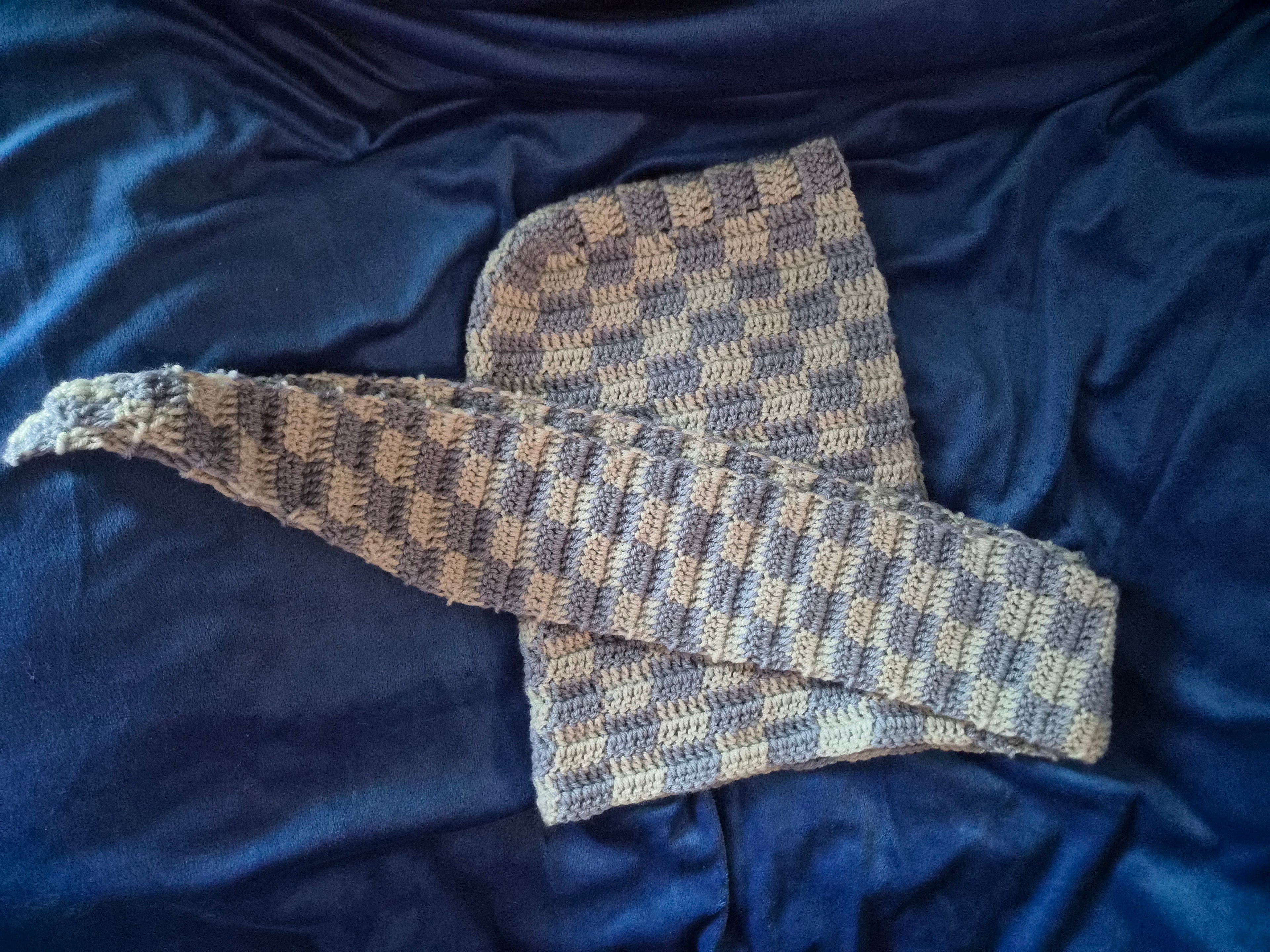 Glitchless Hooded Scarf Pattern