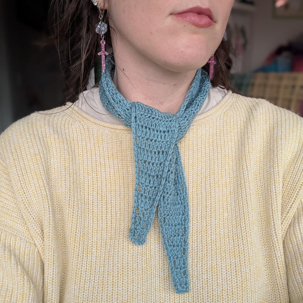 To the Point Tiny Scarf [Pattern]